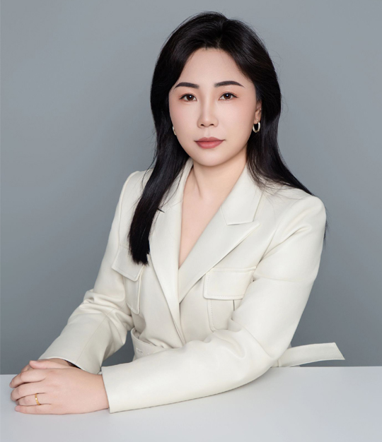 陈凤 简介